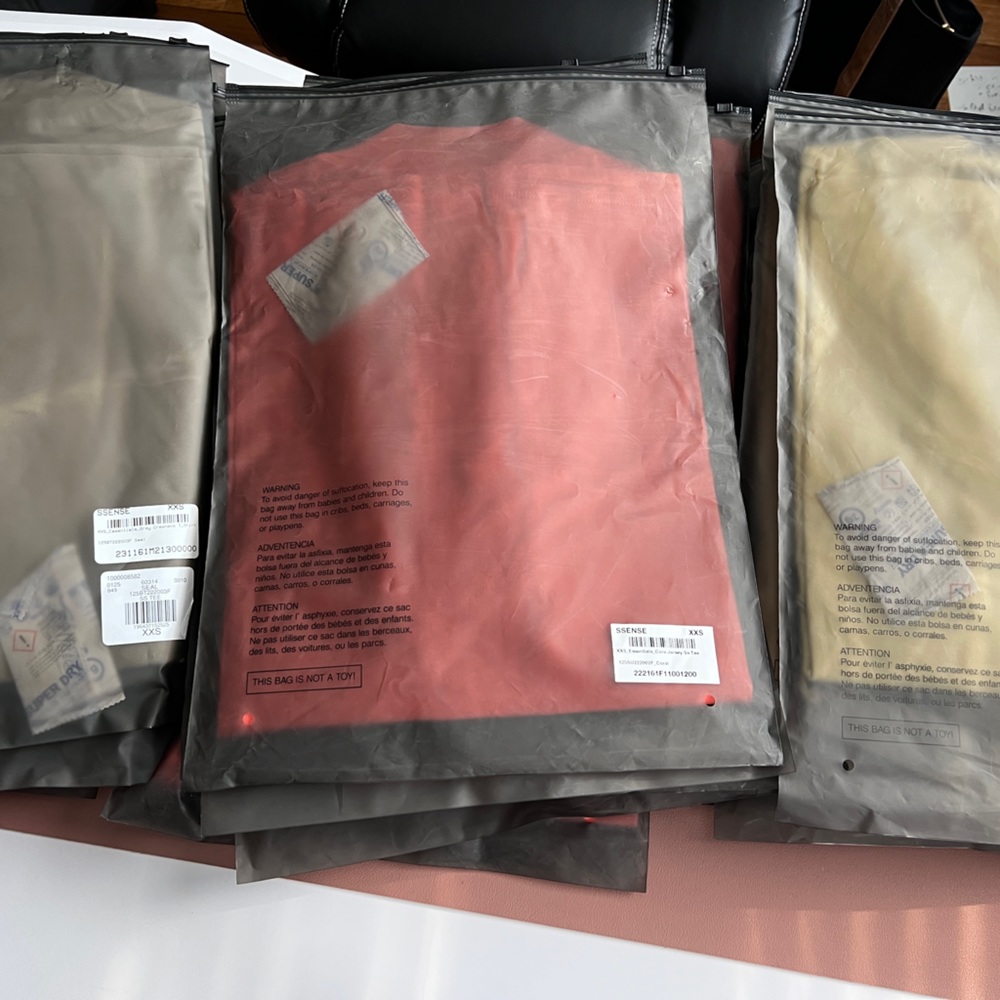 Fear of God Essentials, Short Sleeve Tee, Size XXS, S and XL